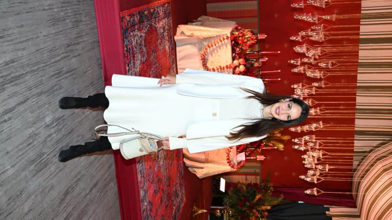 Cemiyetin Ünlü İsimleri Sofralar Sergisi’nde Buluştu Cemiyetin Ünlü İsimleri Sofralar Sergisi’nde Buluştu